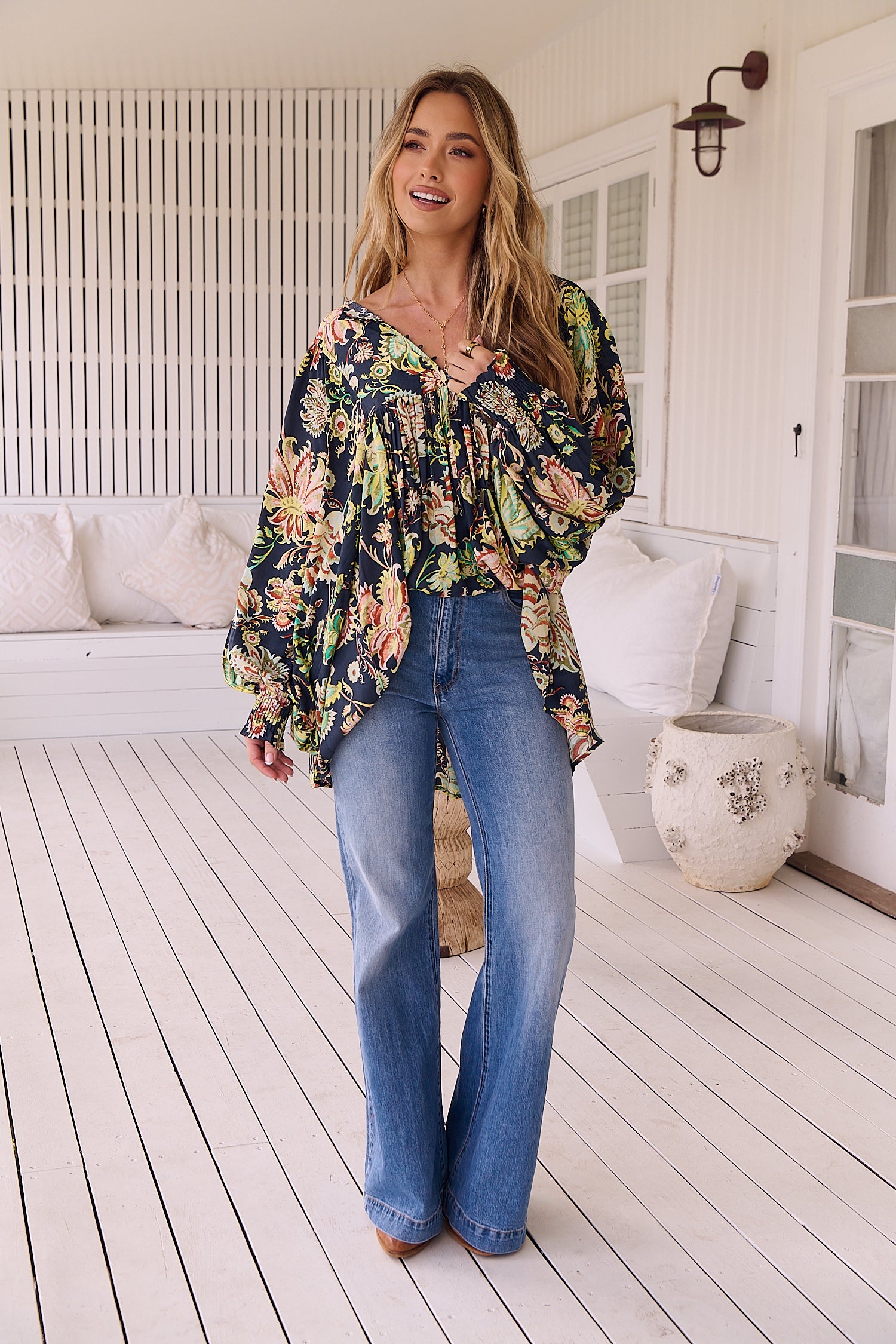 Brielle long sleeve shirt with button collar