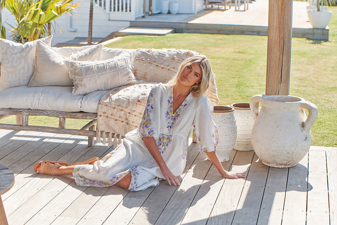 White Daylilies Print Ivy Midi Dress