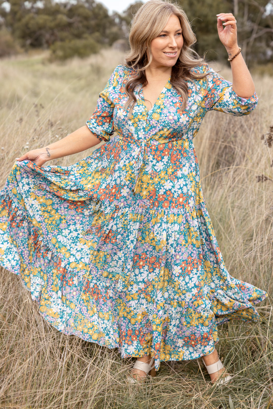 jaase tessa maxi dress We are loving the Tessa Maxi Dress ~ Laguna print by Jaase clothing. Fall in love with a stunning boho maxi dress Perfect for the trans season wardrobe collection, the 'Tessa Maxi